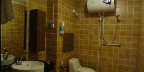 Санузел в трехместном номере